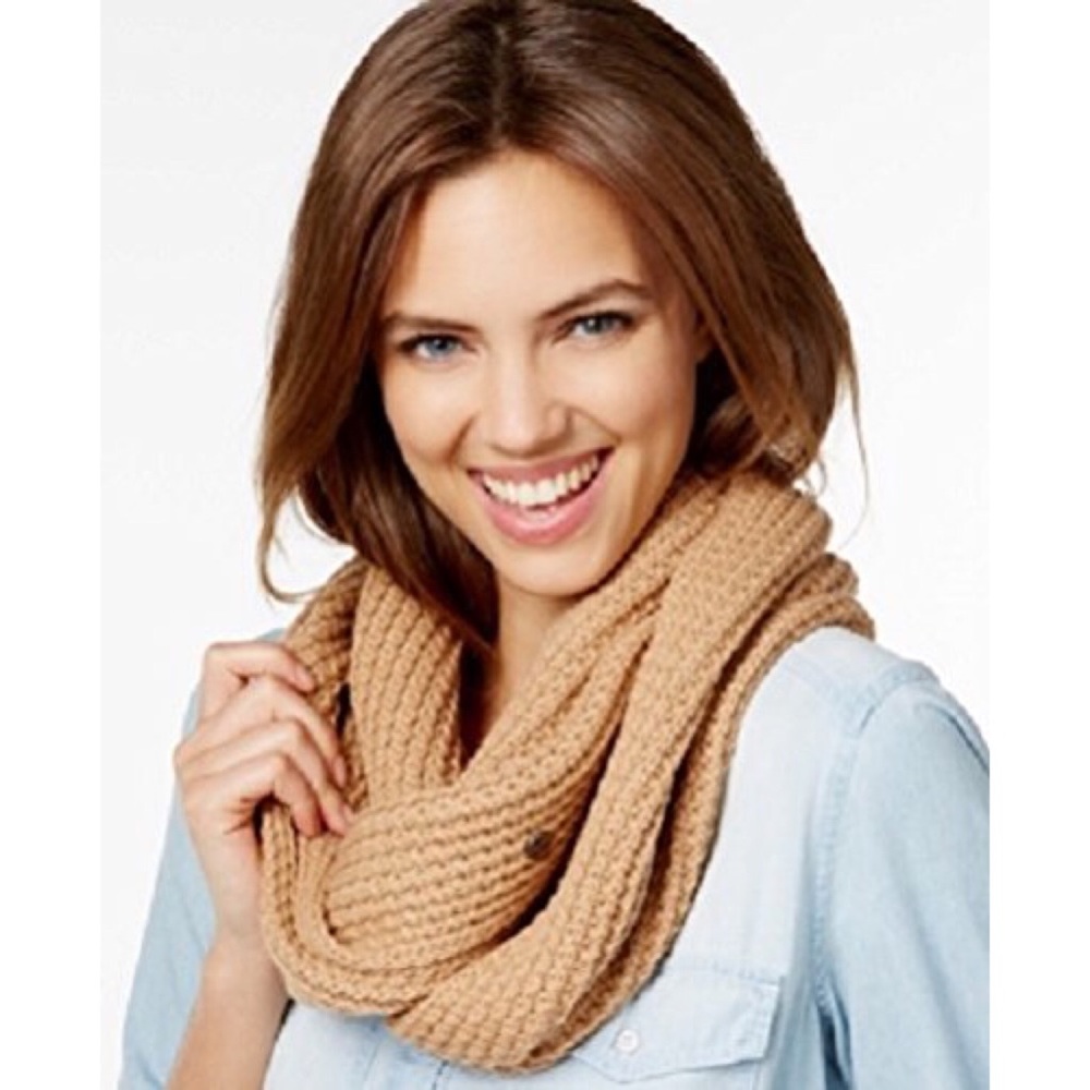 Bcbgeneration | Pistachio Infinity Loop Knit Scarf - image 1